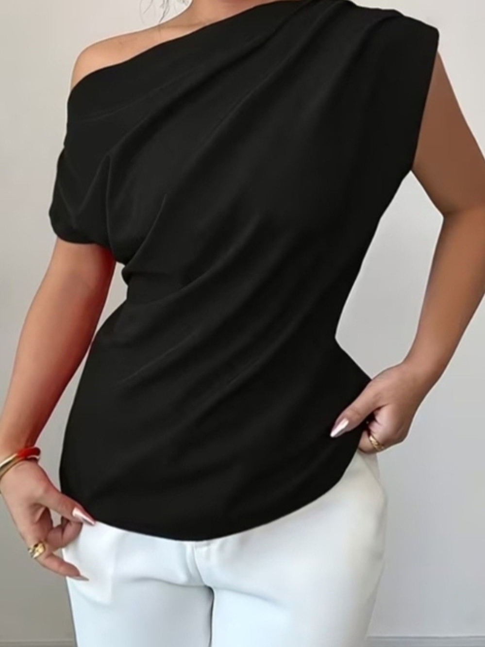 Black One-Shoulder Draped Top - Women